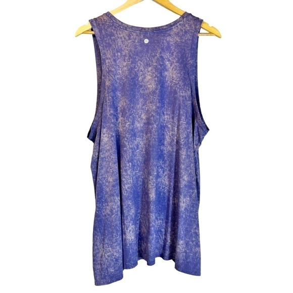 Zella Sleeveless Tuck Tie Front Tank Top - Picture 3 of 7